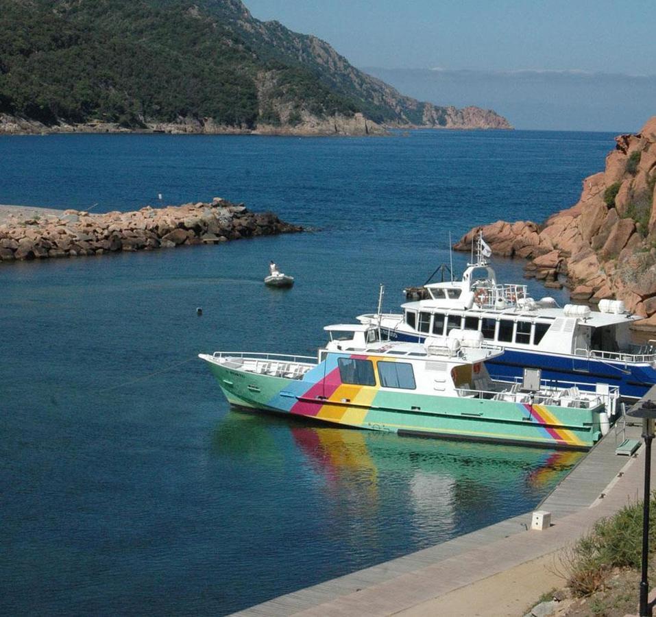 Отель La Calypso Porto  Экстерьер фото